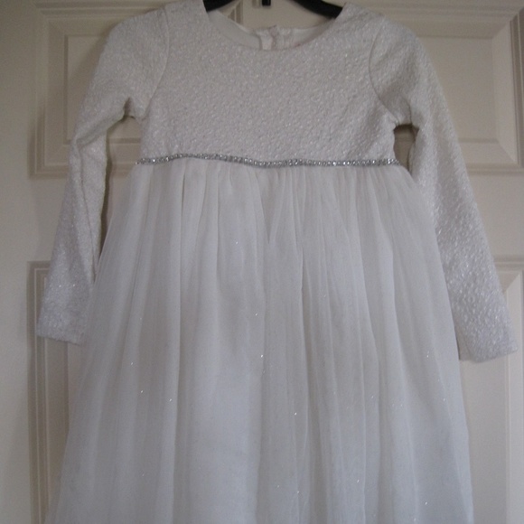 Youngland Other - Long sleeve white tool dress with Silver accent